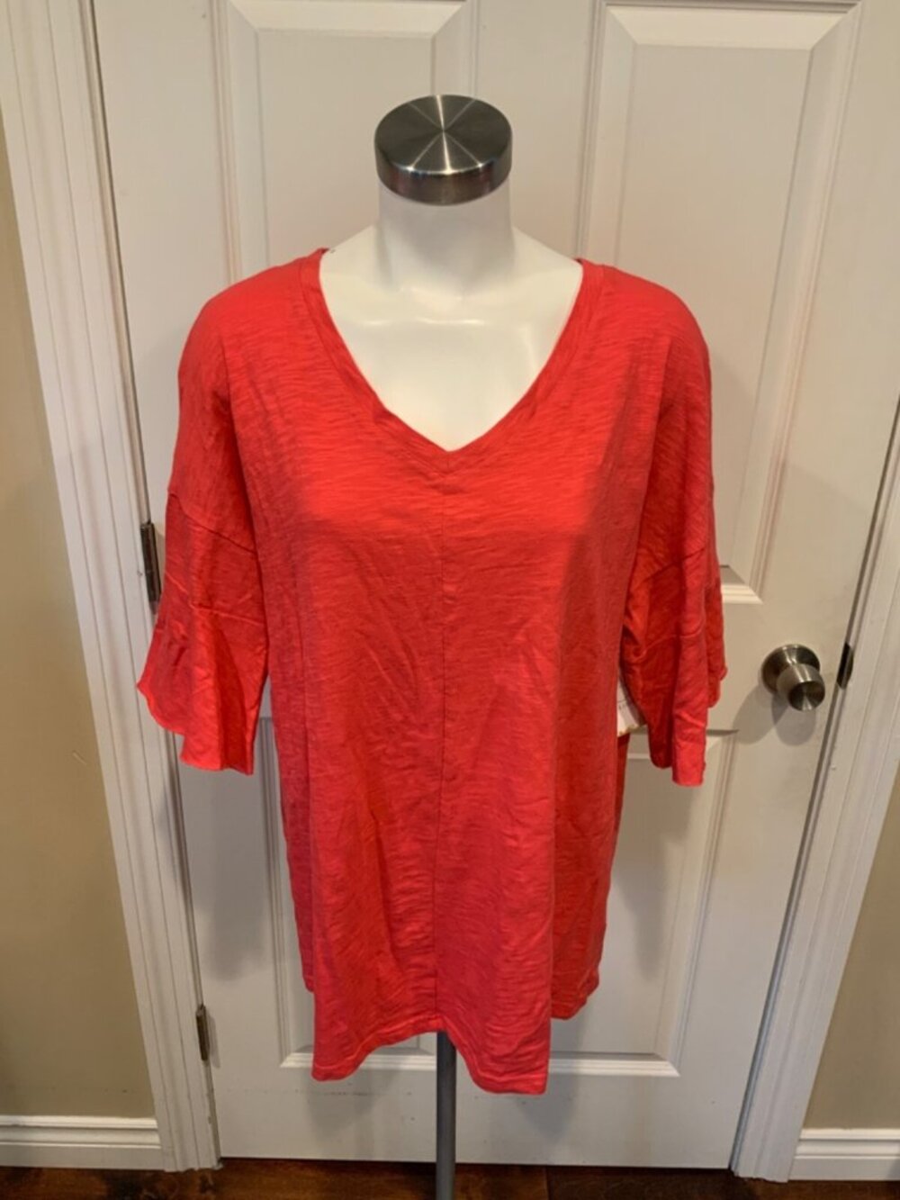 Joh. Red Marled Oversized V-Neck Top W/ Flared Short Sleeve, Size Large